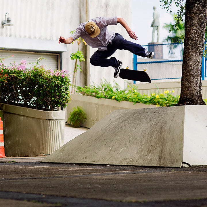 LATCHKEY KIDS IN PUERTO RICO // 11.2