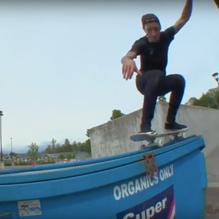 JESSE HOLLAND // COASTAL RIDERS